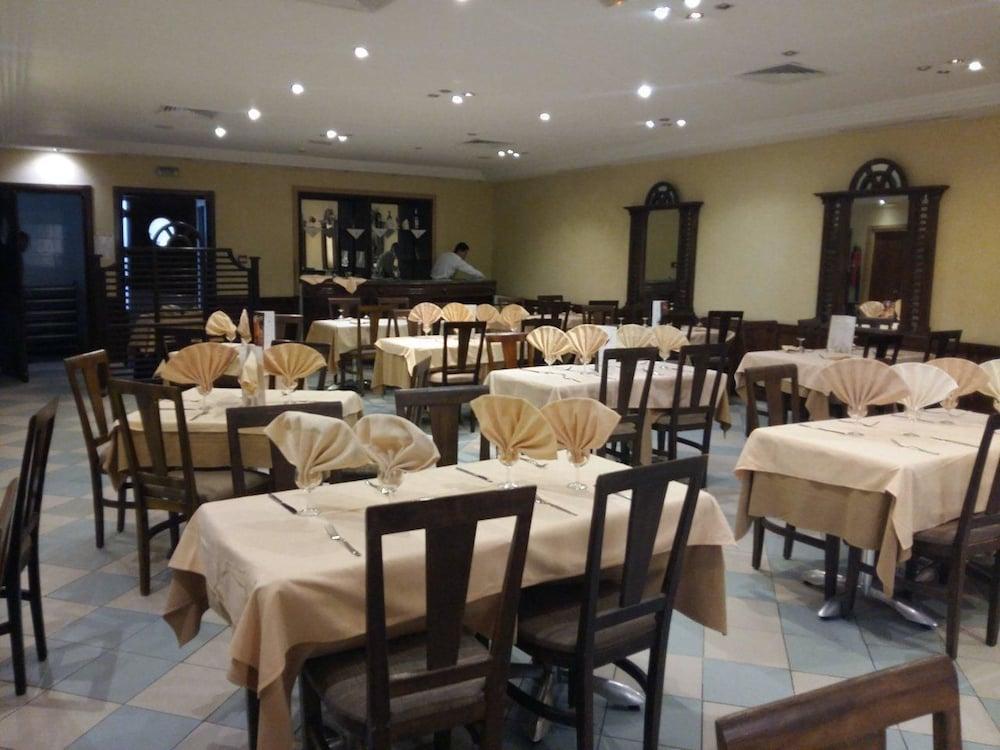 Hotel Ibn Khaldoun Туніс Екстер'єр фото
