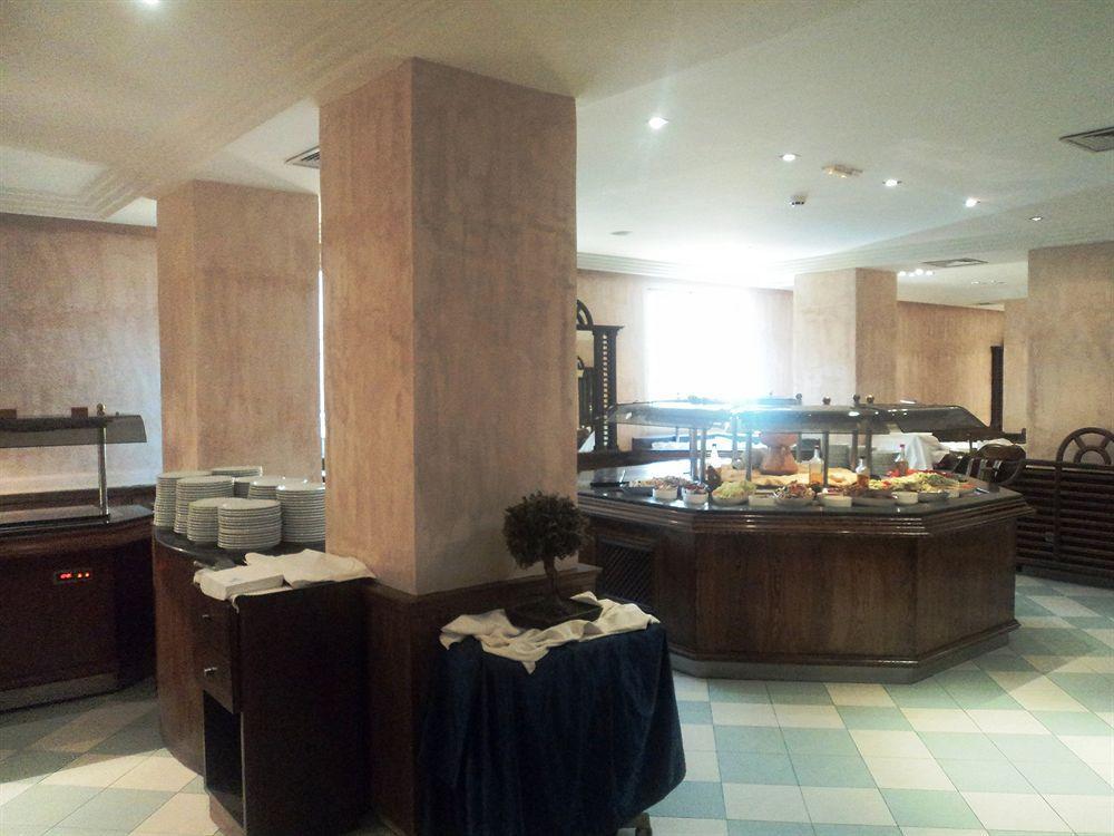 Hotel Ibn Khaldoun Туніс Екстер'єр фото
