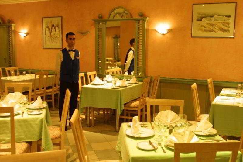 Hotel Ibn Khaldoun Туніс Екстер'єр фото