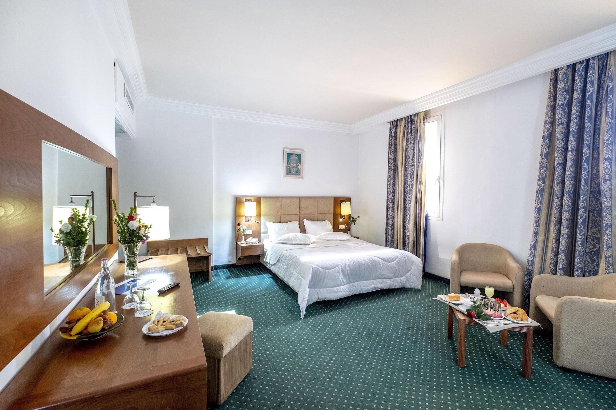 Hotel Ibn Khaldoun Туніс Екстер'єр фото