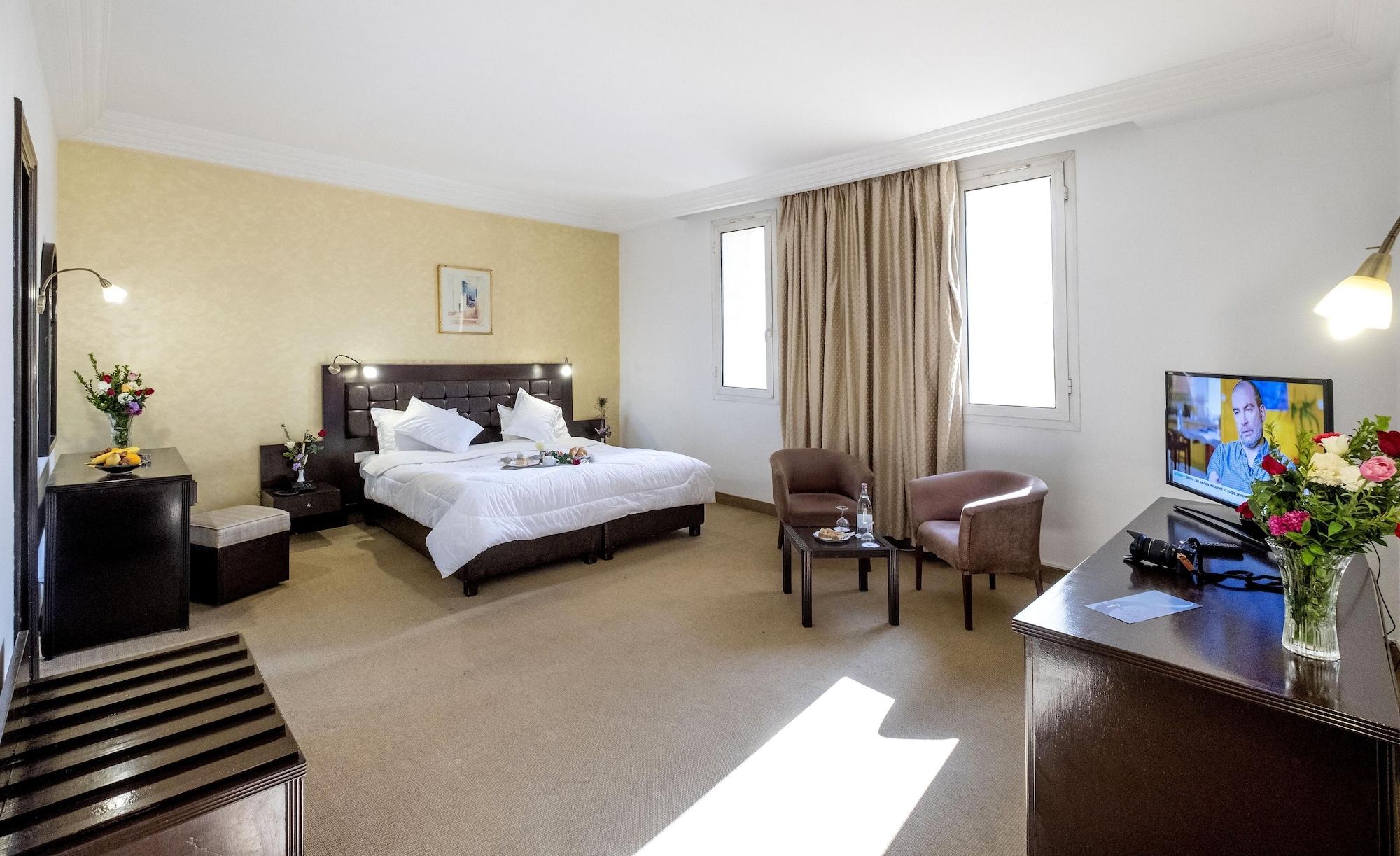 Hotel Ibn Khaldoun Туніс Екстер'єр фото