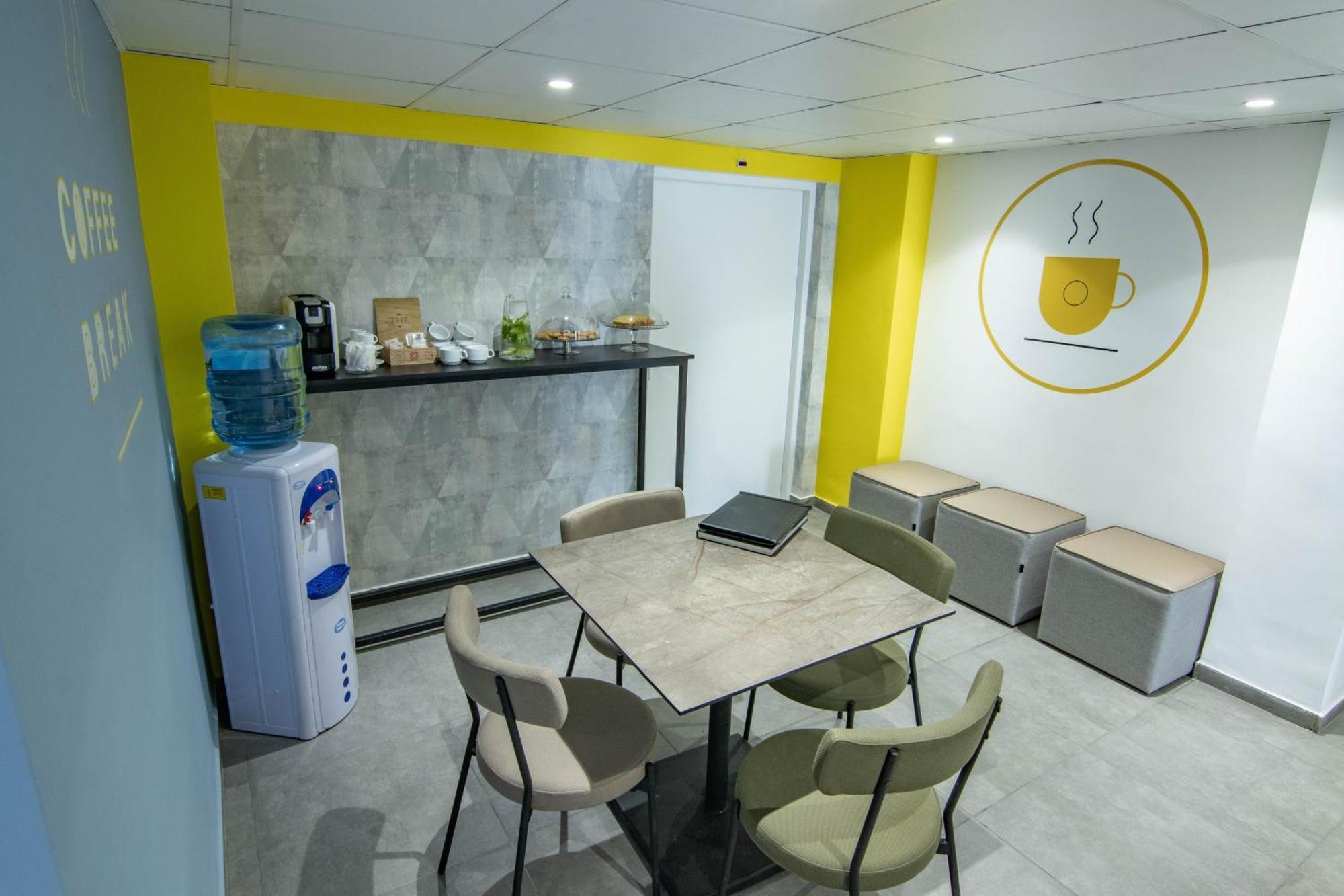 Hotel Ibn Khaldoun Туніс Екстер'єр фото