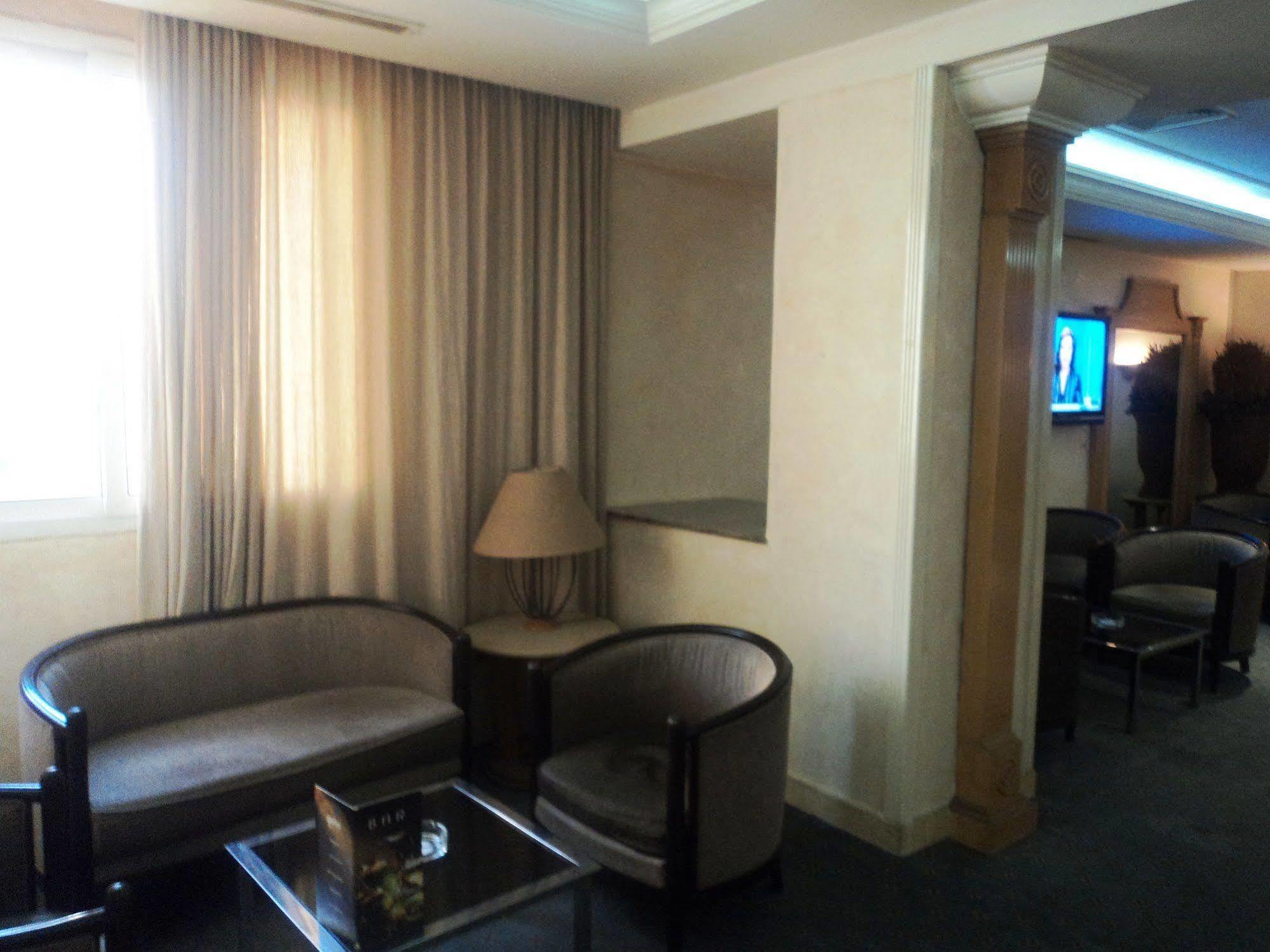 Hotel Ibn Khaldoun Туніс Екстер'єр фото