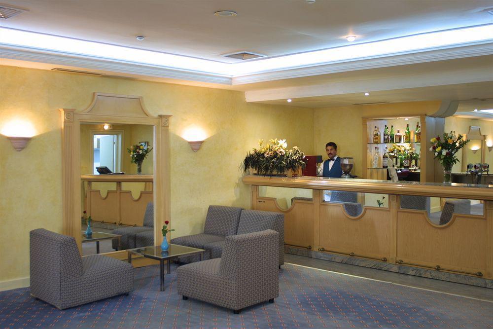 Hotel Ibn Khaldoun Туніс Ресторан фото