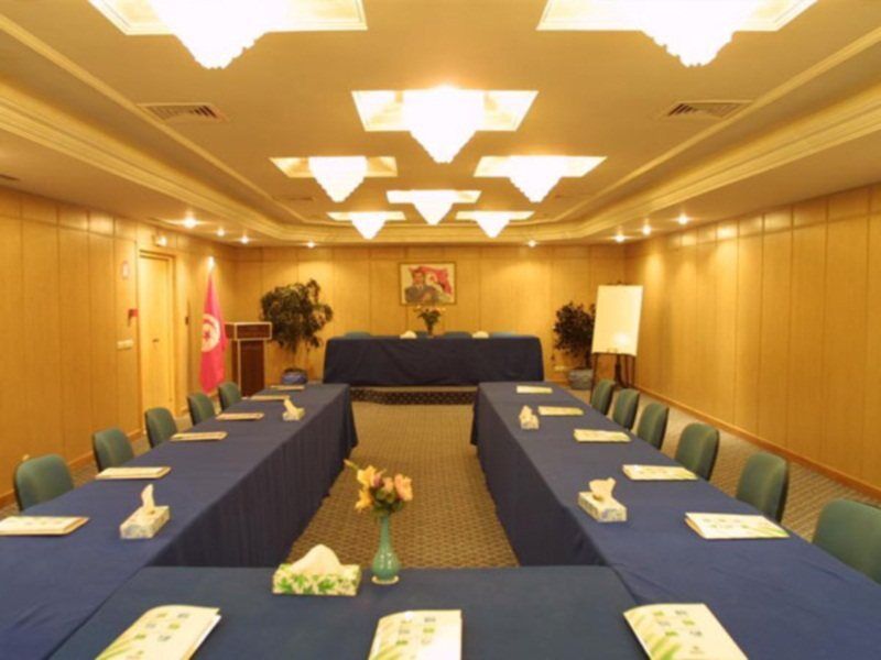 Hotel Ibn Khaldoun Туніс Екстер'єр фото